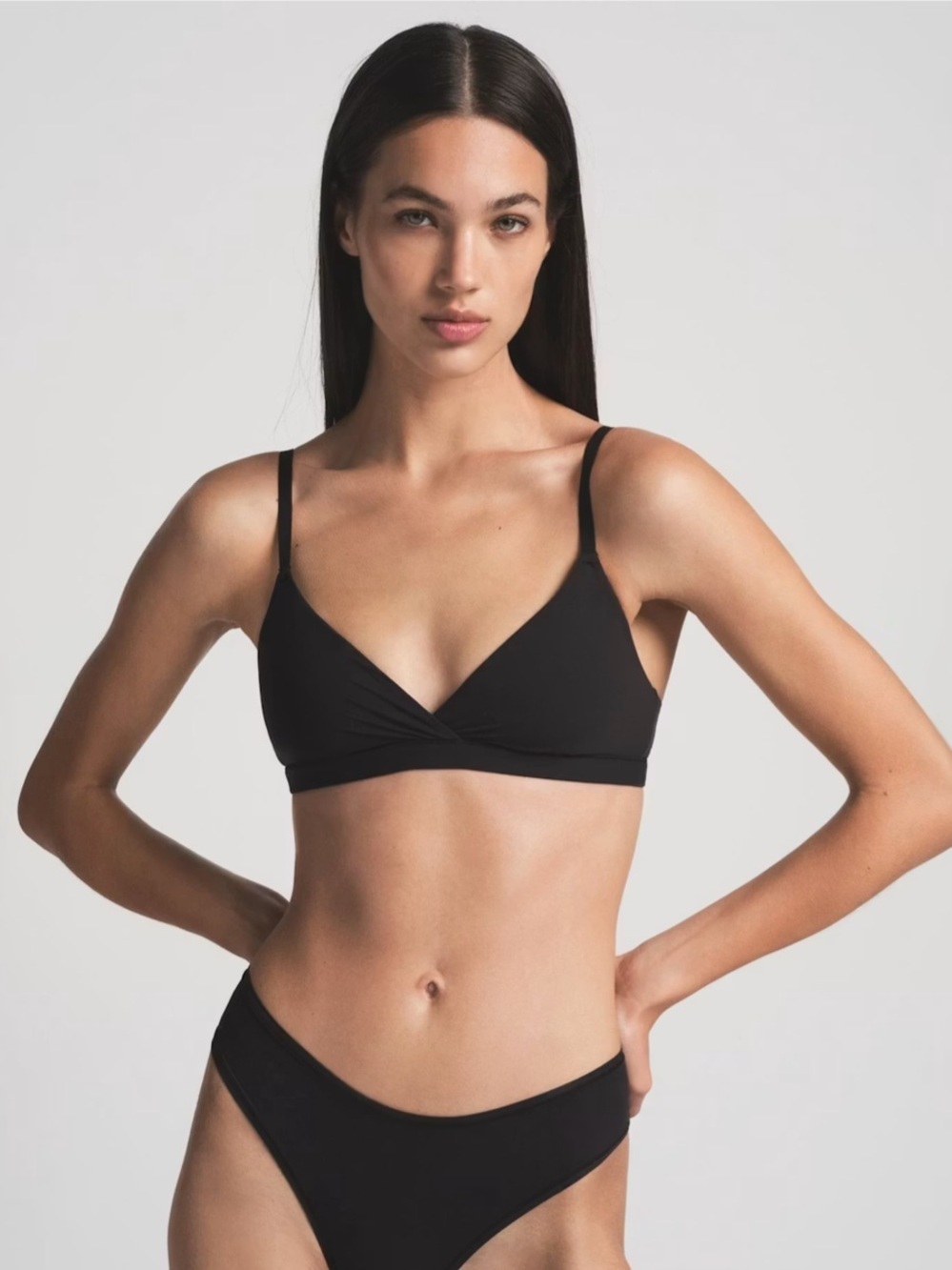 SKIMS Fits Everybody Crossover Bralette Black Onyx | Size Medium